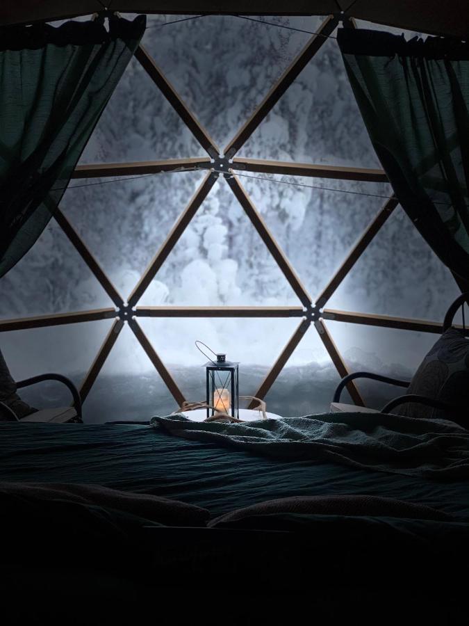 Aurora Igloo Fireplace-Heated Tents In A Secret Forest With Private Jacuzzi And Shared Sauna Bathroom And Dog Friendly Rovaniemi Luaran gambar