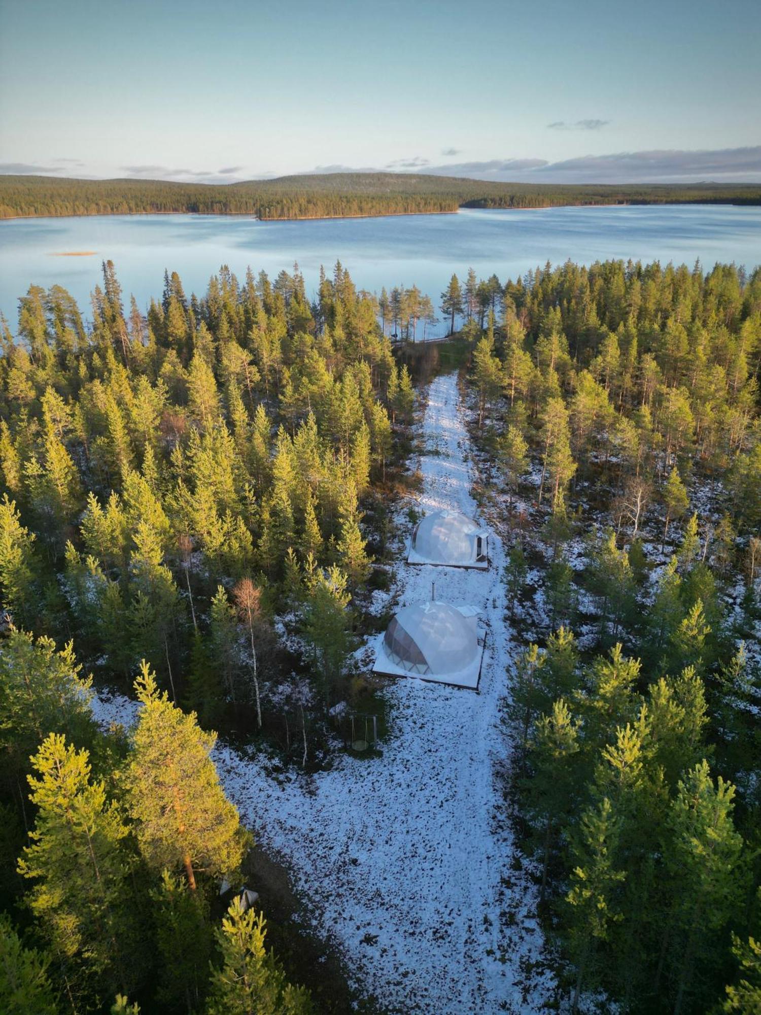 Aurora Igloo Fireplace-Heated Tents In A Secret Forest With Private Jacuzzi And Shared Sauna Bathroom And Dog Friendly Rovaniemi Luaran gambar