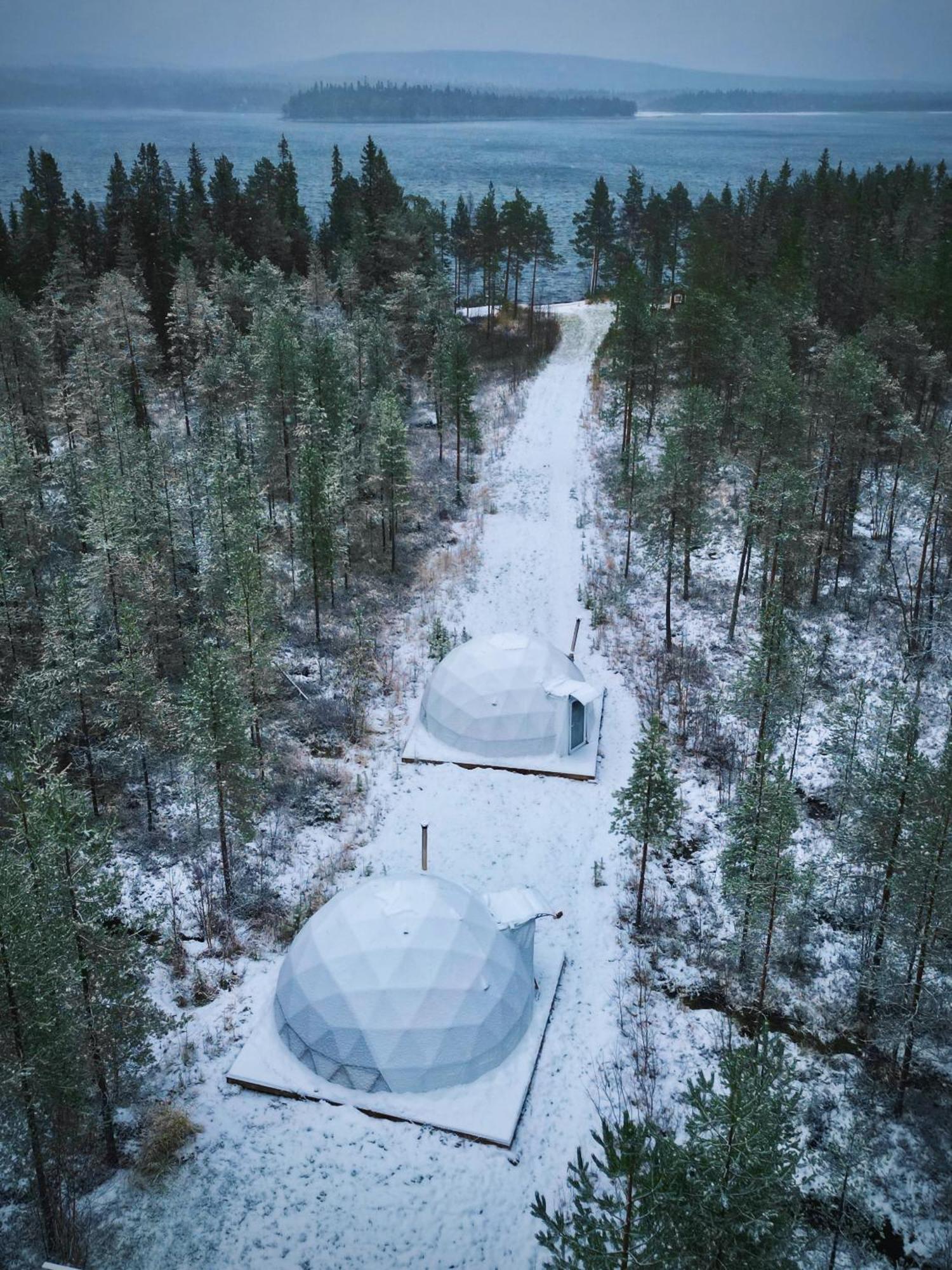 Aurora Igloo Fireplace-Heated Tents In A Secret Forest With Private Jacuzzi And Shared Sauna Bathroom And Dog Friendly Rovaniemi Luaran gambar